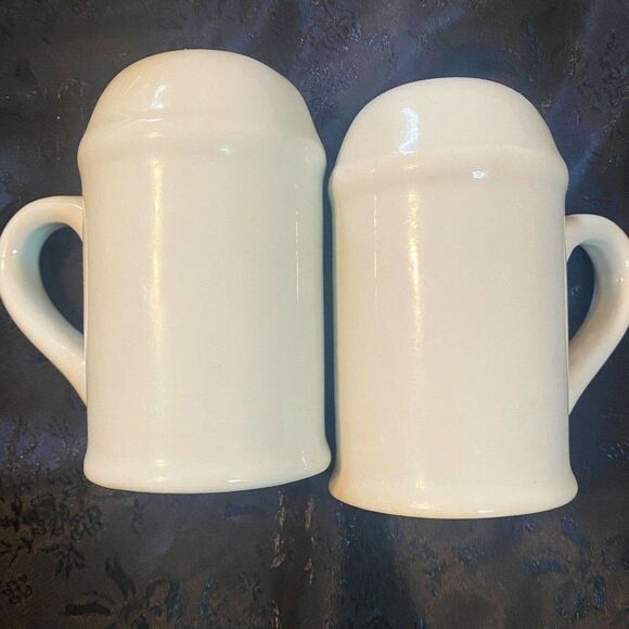 Grapevine Design Salt & Pepper Shakers - Picture 4 of 7